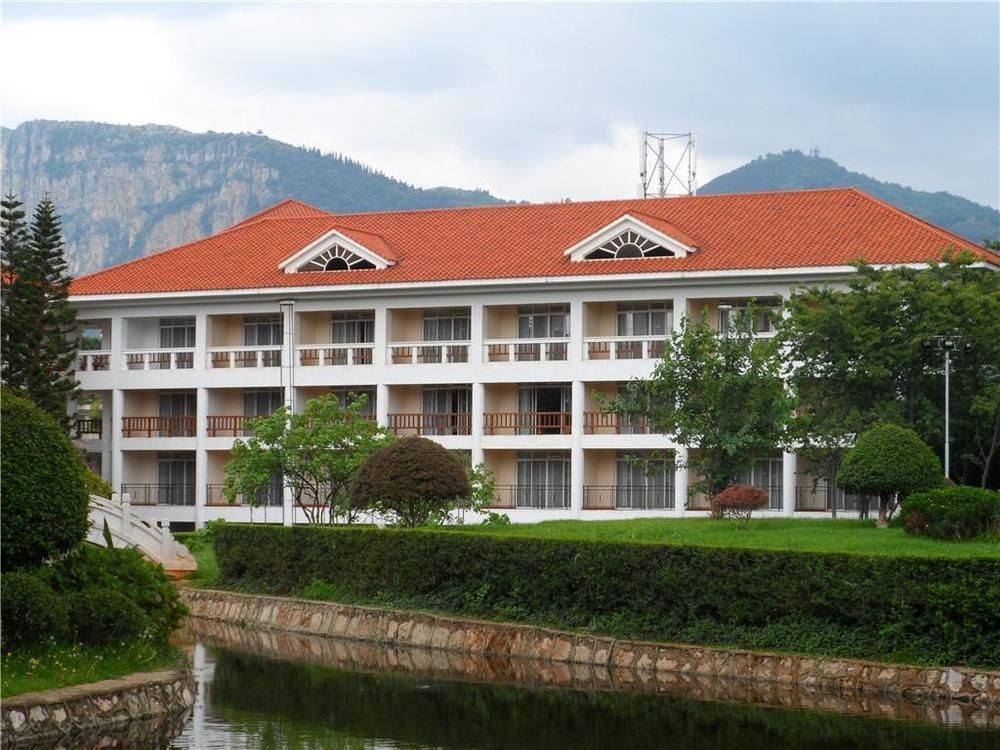 Yunnan Dianchi Garden Resort Hotel & Spa Kunming Zewnętrze zdjęcie