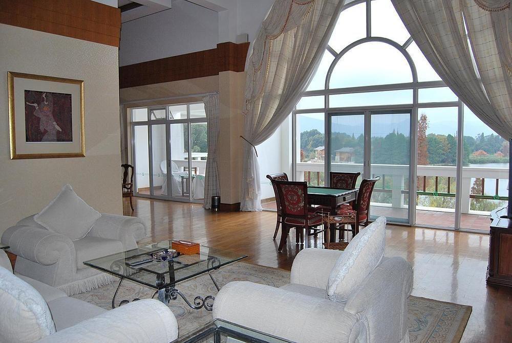 Yunnan Dianchi Garden Resort Hotel & Spa Kunming Zewnętrze zdjęcie