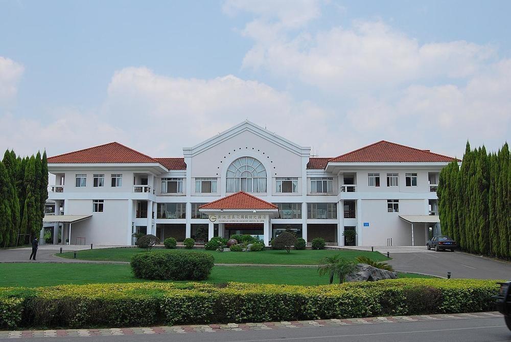 Yunnan Dianchi Garden Resort Hotel & Spa Kunming Zewnętrze zdjęcie